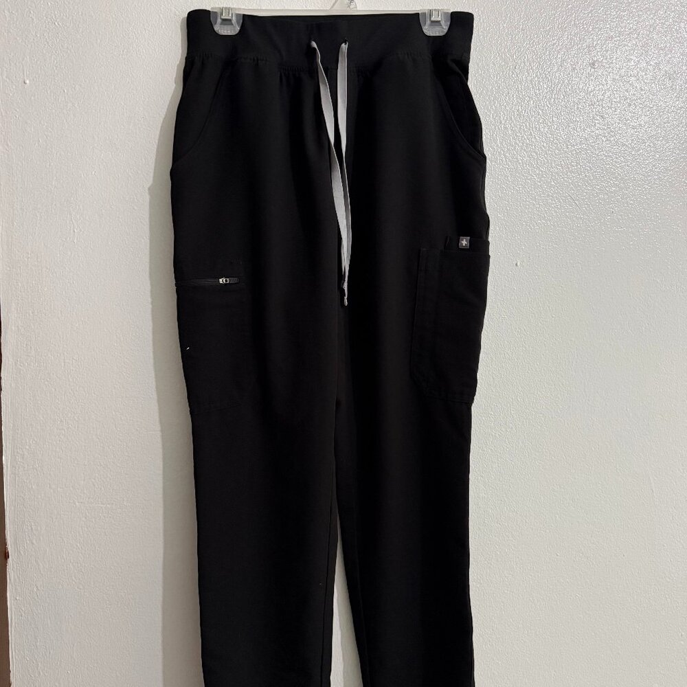 FIGS High-Waisted Yola Skinny Scrub Pants  MP–Black